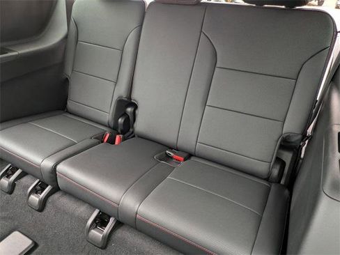 New 2026 Chevrolet Traverse RS w/ LPO, Floor Liner Package image 26