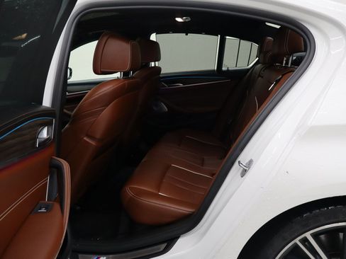 Used 2019 BMW 540i w/ M Sport Package image 29