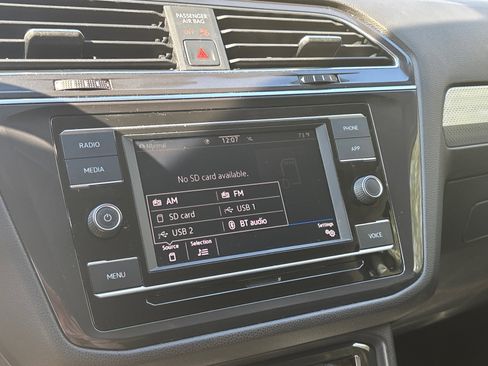 Used 2022 Volkswagen Tiguan S image 53