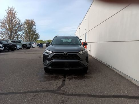 Certified 2025 Toyota RAV4 LE AWD/4WD image 4