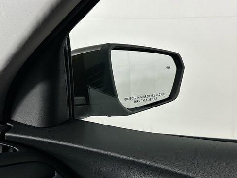 Used 2023 Chevrolet Equinox LT image 24