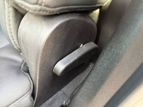 Used 2024 GMC Canyon Elevation w/ Elevation Premium Package image 20