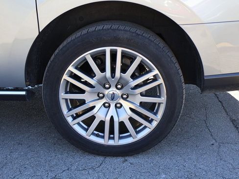 Used 2023 Ford Expedition Max Limited image 28