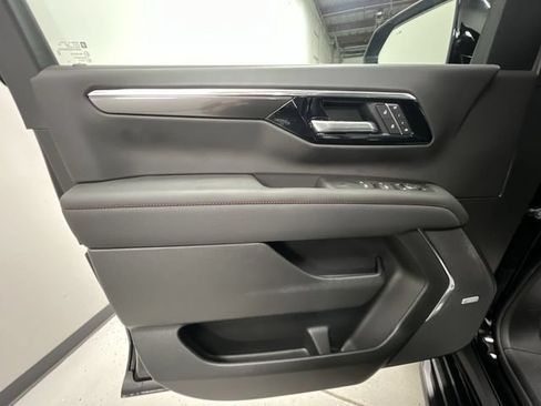 New 2026 Chevrolet Suburban RST w/ Comfort Package AWD/4WD image 24