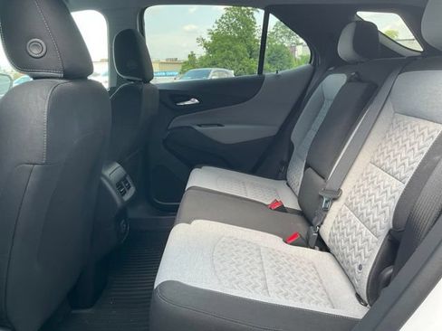 Used 2023 Chevrolet Equinox LS w/ LS Convenience Package FWD image 8