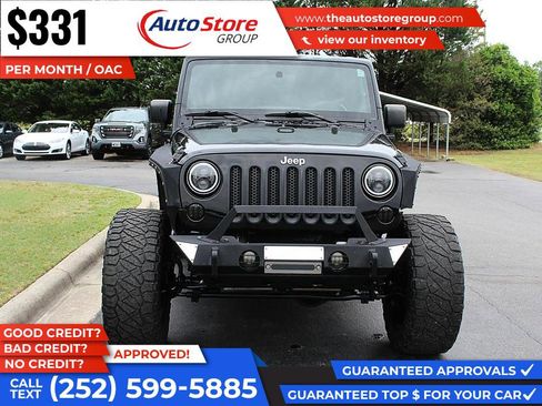 Used 2012 Jeep Wrangler Unlimited Rubicon w/ Connectivity Group AWD/4WD image 3