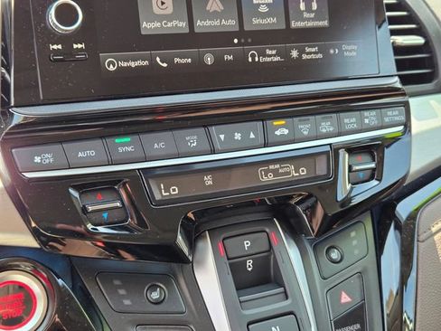 Certified 2026 Honda Odyssey Touring image 11