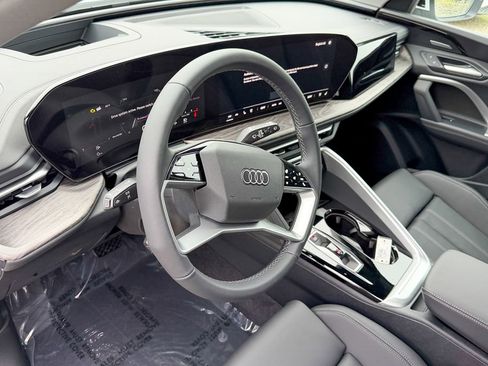 New 2025 Audi Q5 2.0T Premium Plus image 11