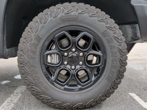 Used 2026 Chevrolet Silverado 1500 ZR2 w/ ZR2 Bison Edition AWD/4WD image 18