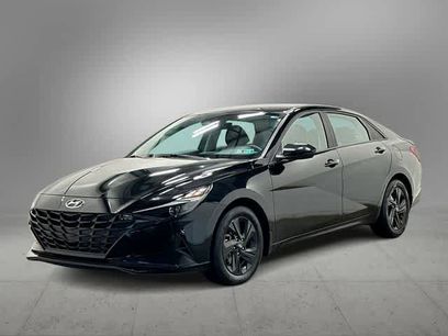 Used 2023 Hyundai Elantra SEL w/ Winter Weather Package