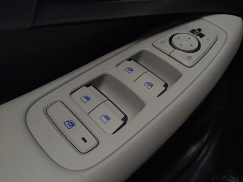 Used 2025 Hyundai Sonata SEL AWD/4WD image 27