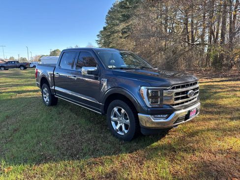 Used 2021 Ford F150 Lariat w/ Equipment Group 502A High image 3