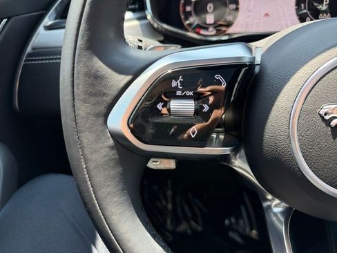 Used 2024 Jaguar F-PACE R-Dynamic S AWD/4WD image 22