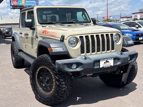 Used 2020 Jeep Gladiator Sport w/ Quick Order Package 24S AWD/4WD image 1