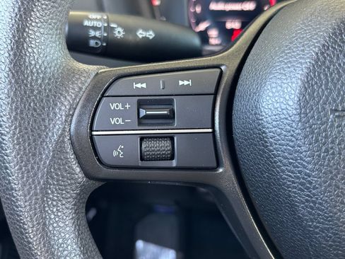 Used 2023 Honda Accord EX image 11