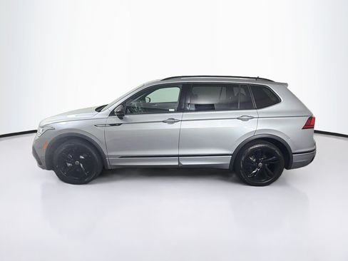 Used 2023 Volkswagen Tiguan SE R-Line FWD image 4
