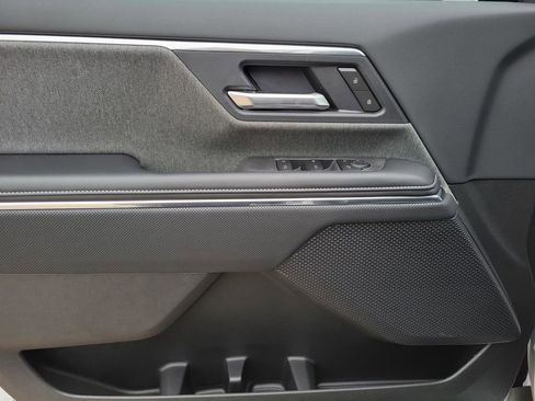 New 2026 GMC Sierra EV Elevation image 6