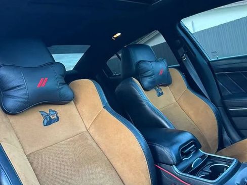Used 2022 Dodge Charger Scat Pack RWD image 17