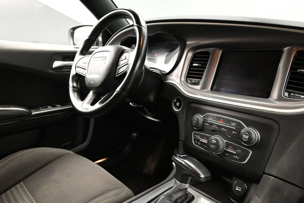 Used 2022 Dodge Charger R/T w/ Blacktop Package RWD image 14