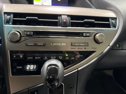 Used 2015 Lexus RX 450h AWD image 24