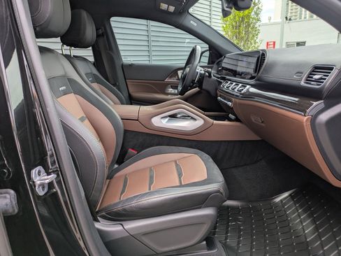 Used 2024 Mercedes-Benz GLE 53 AMG 4MATIC Coupe image 31