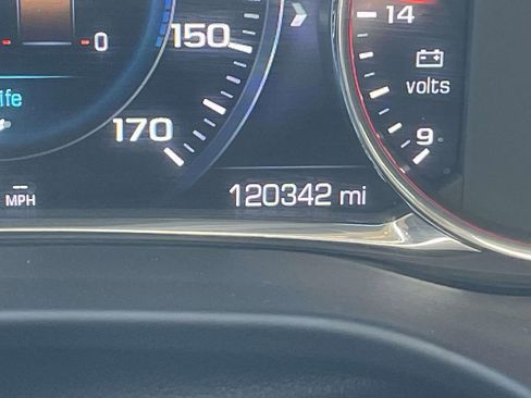 Used 2017 GMC Acadia Denali w/ Technology Package FWD image 23