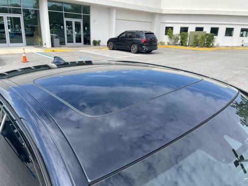 Used 2018 BMW 530i RWD image 9