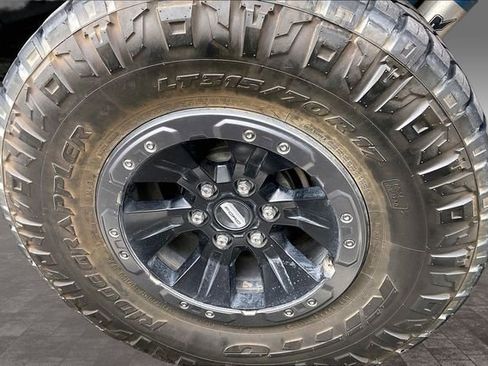 Used 2018 Ford F150 Raptor w/ Equipment Group 802A Luxury image 5