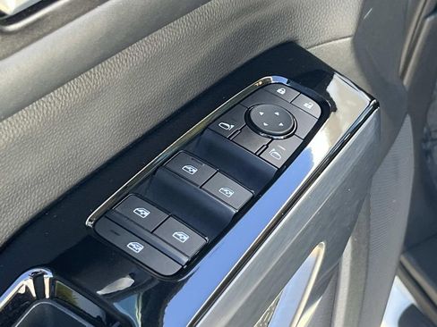 Used 2024 Nissan Pathfinder SL w/ SL Premium Package image 28