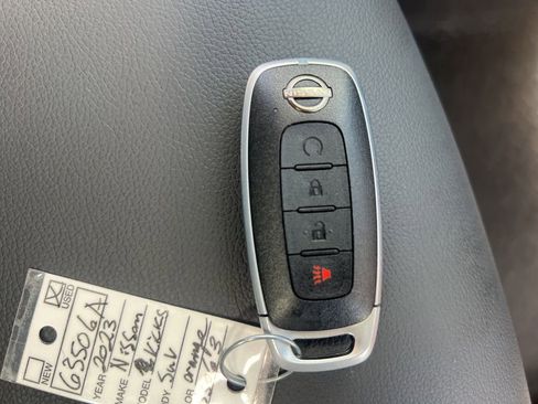 Certified 2023 Nissan Kicks SR w/ SR Premium Package FWD image 27