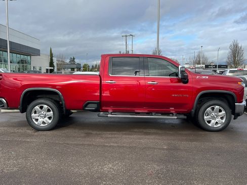 Used 2020 Chevrolet Silverado 3500 LTZ w/ LTZ Premium Package image 3