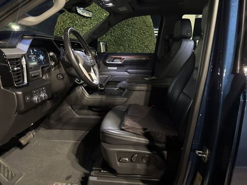 Used 2023 GMC Sierra 1500 Denali w/ Denali Reserve Package image 9
