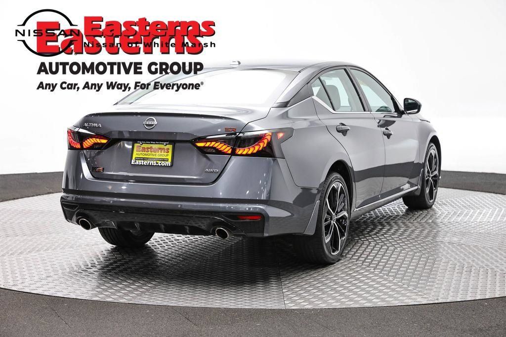 Used 2025 Nissan Altima 2.5 SR AWD/4WD image 5