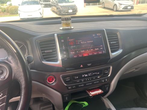 Used 2016 Honda Pilot EX-L image 10