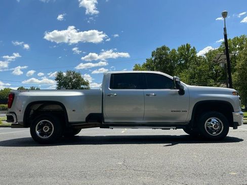 Used 2023 Chevrolet Silverado 3500 LTZ w/ LTZ Texas Edition AWD/4WD image 4