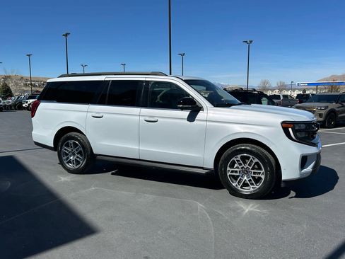 Used 2025 Ford Expedition Max Active image 5