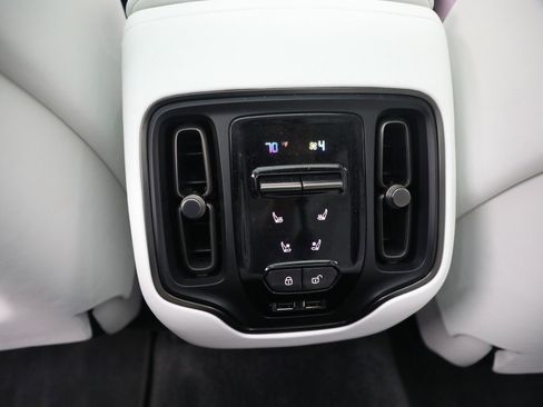 Used 2024 Aston Martin DBX 707 image 33