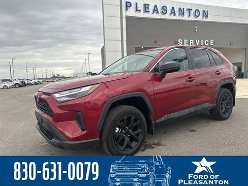 Used 2025 Toyota RAV4 LE image 1