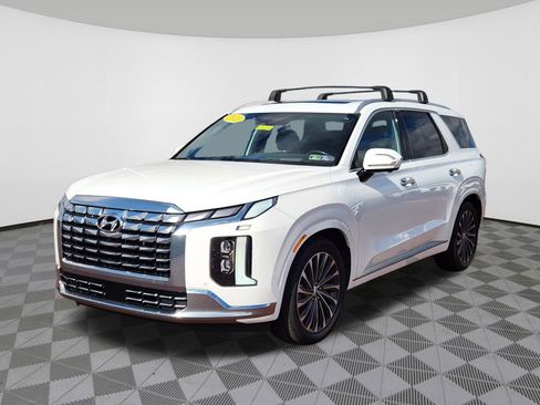 Used 2023 Hyundai Palisade Calligraphy AWD/4WD image 2