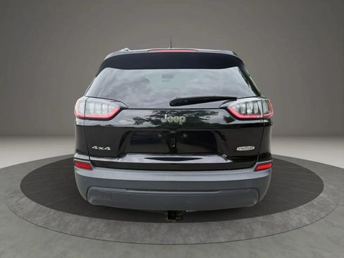 Used 2019 Jeep Cherokee Latitude w/ Popular Appearance Group AWD/4WD image 6