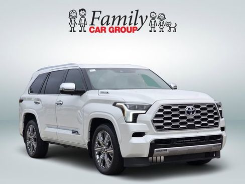 Used 2024 Toyota Sequoia Capstone AWD/4WD image 2
