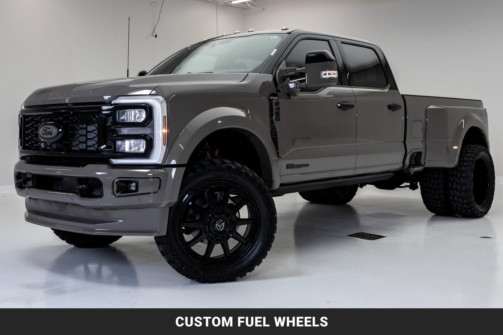 Used 2026 Ford F450 King Ranch w/ Chrome Package AWD/4WD image 4