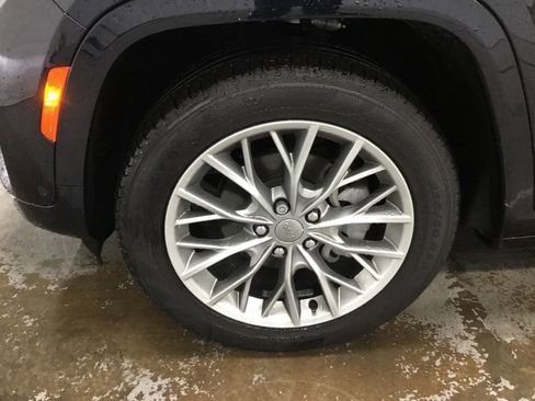 Used 2023 Jeep Grand Cherokee Summit w/ Adv Protech Group IV image 4