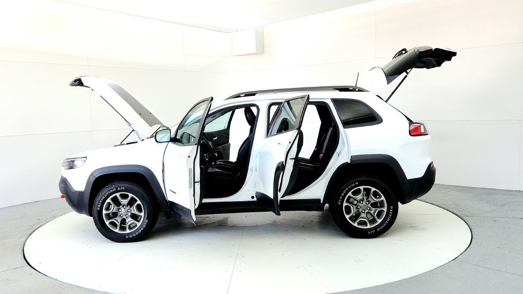 Used 2021 Jeep Cherokee Trailhawk w/ Sun, Sound & Nav Group AWD/4WD image 10