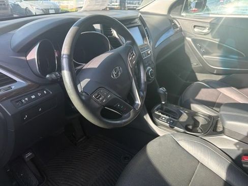 Used 2017 Hyundai Santa Fe Sport FWD image 10