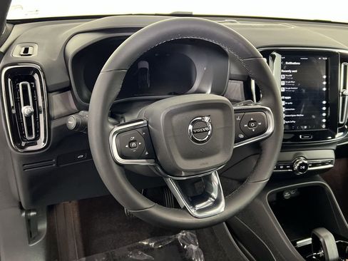 Certified 2023 Volvo C40 P8 Recharge Ultimate image 13