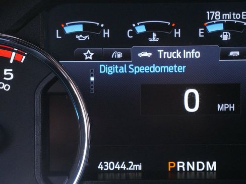 Used 2020 Ford F250 Platinum w/ FX4 Off-Road Package image 32