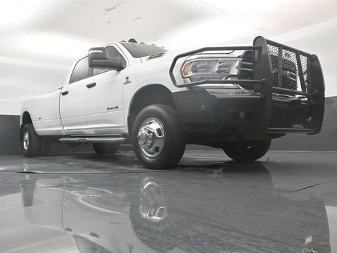 Used 2024 RAM 3500 Big Horn AWD/4WD image 50
