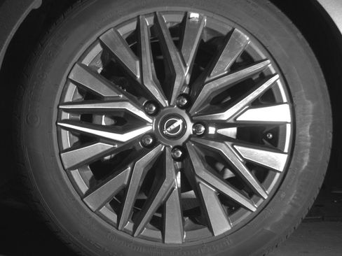 Used 2025 Nissan Altima 2.5 SV image 11