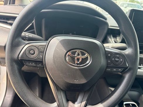 Used 2026 Toyota Corolla LE FWD image 15